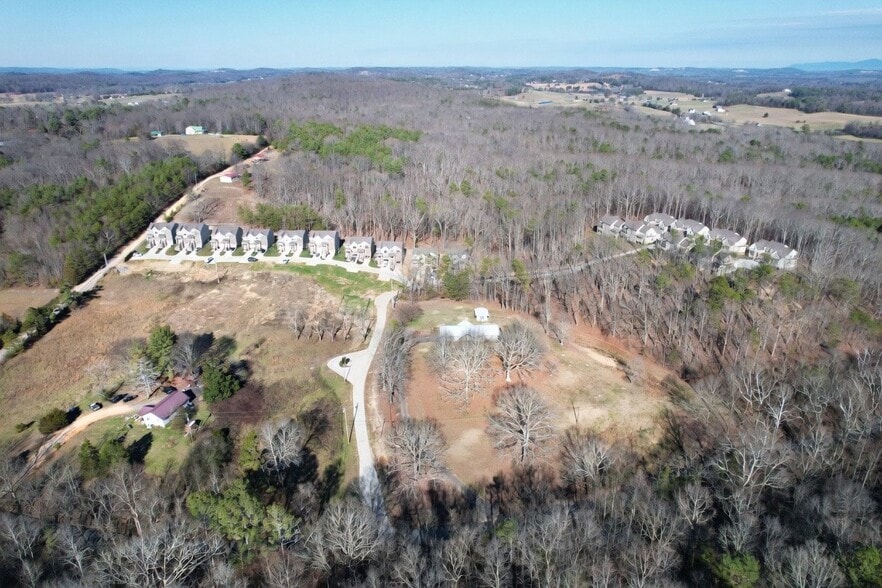 Building Photo - 353 Hungry Hollow Rd SE