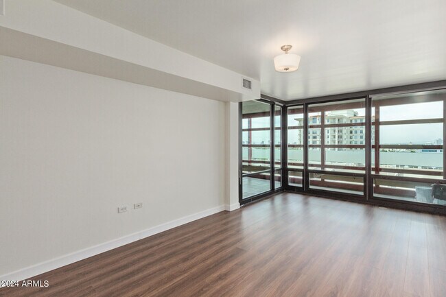 Building Photo - 4808 N 24th St