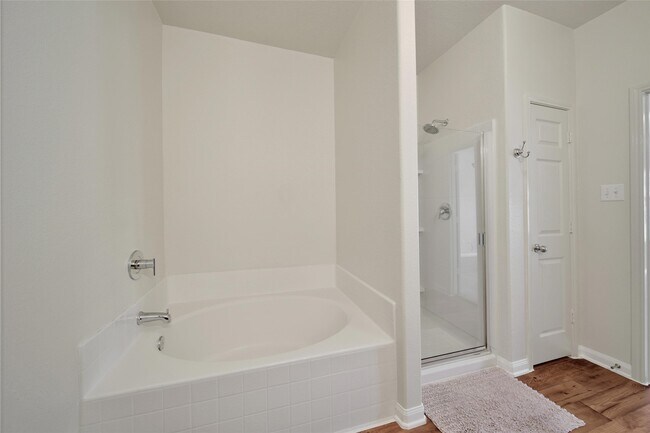 Building Photo - 305 Crooked Pine Court