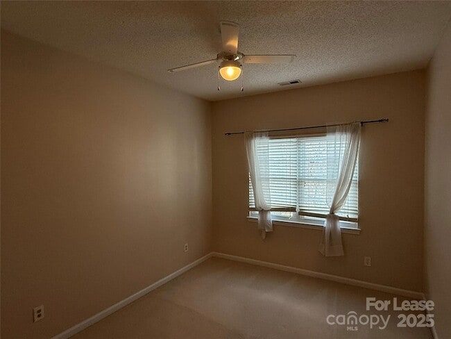 Building Photo - 17115 Grenache Ct