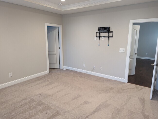 Building Photo - 1008 Cotulla Dr