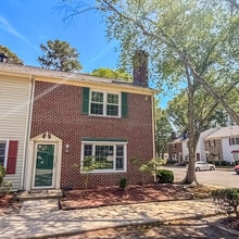 Building Photo - 2903 Cedar Creek Rd