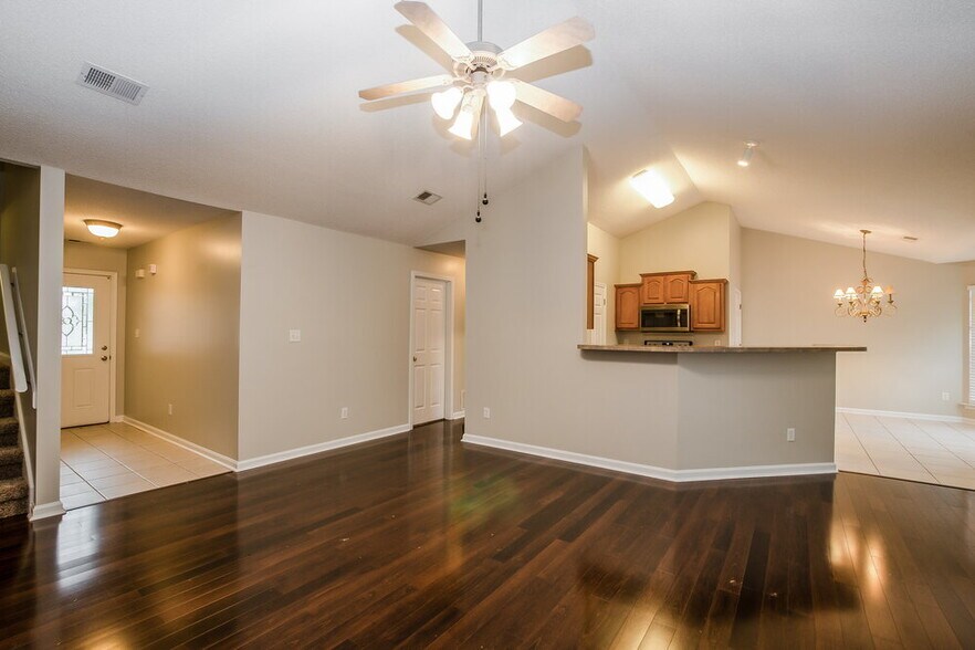 Building Photo - 5509 Milton Ridge Dr
