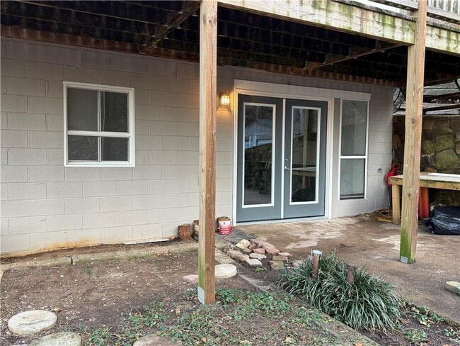 Building Photo - 456 Poverty Acres Rd