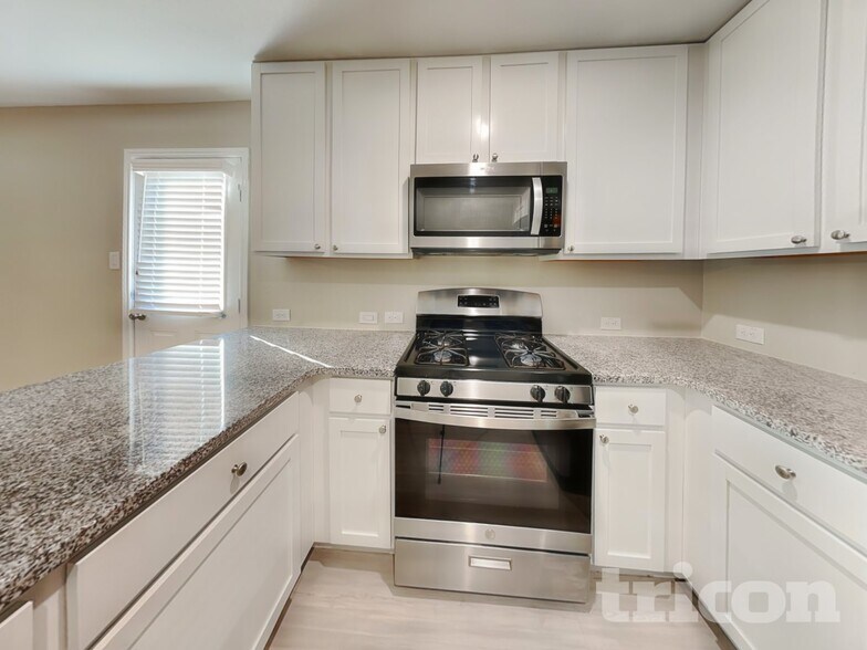 Building Photo - 9607 Littleton Grist