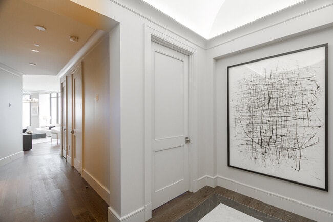 Building Photo - 3376 Peachtree Rd