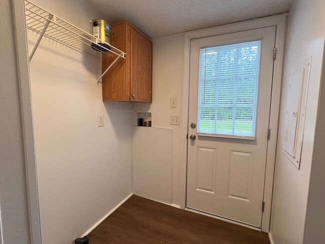 Building Photo - AVAILABLE NOW | PETS ALLOWED OUTDOORS ONLY...