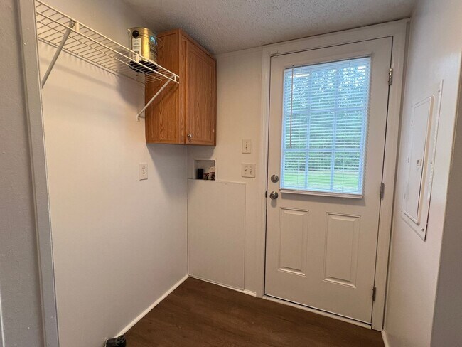 Building Photo - AVAILABLE NOW | PETS PERMITTED OUTDOORS ON...