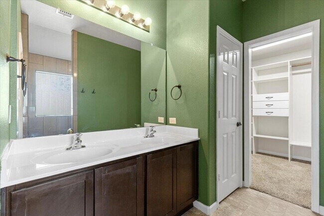 Building Photo - 316 Wildcat Dr