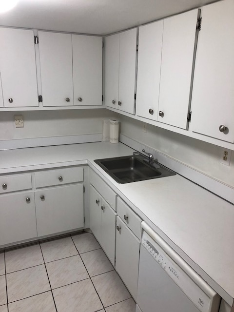 Building Photo - 7725 SW 86th St