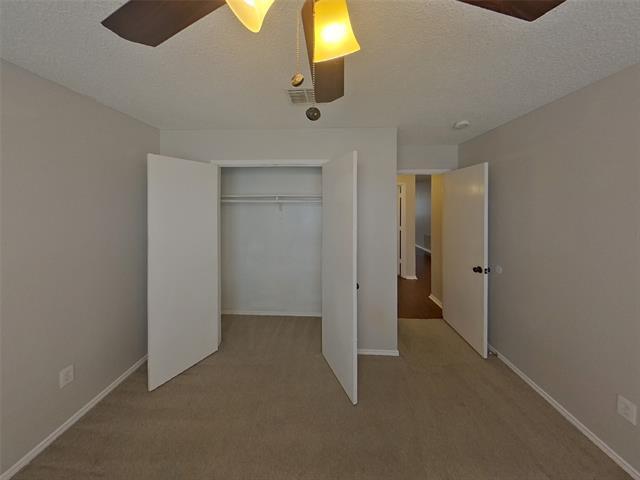 Building Photo - 1415 Lochspring Dr