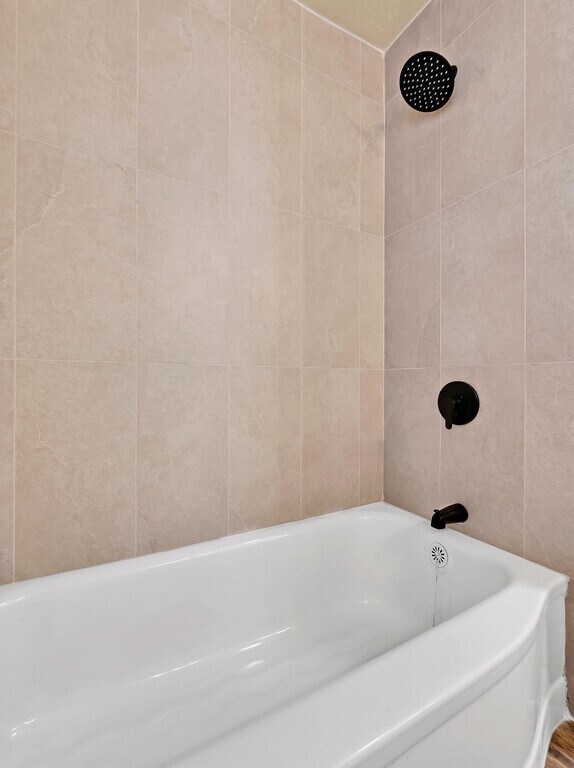 Building Photo - 3225 Edmond Ave