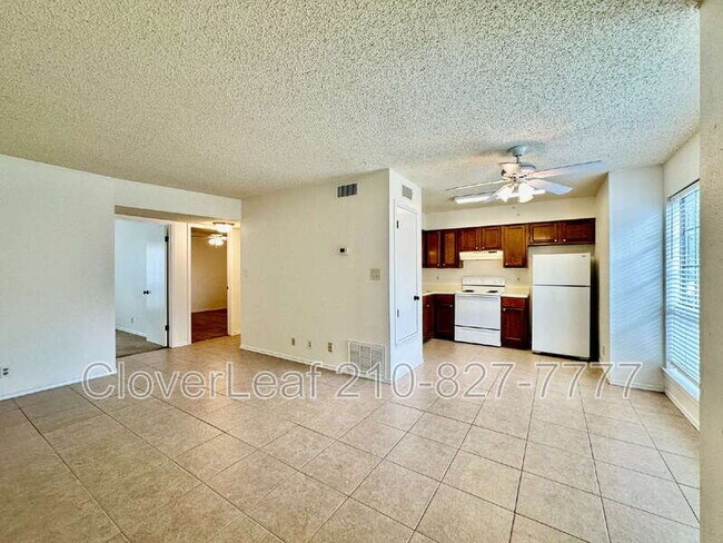 Building Photo - 10563 Starcrest Dr