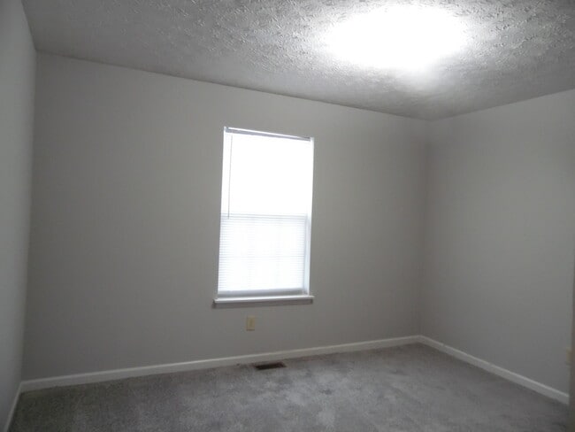 Building Photo - 1108 Ledgebrook Ct