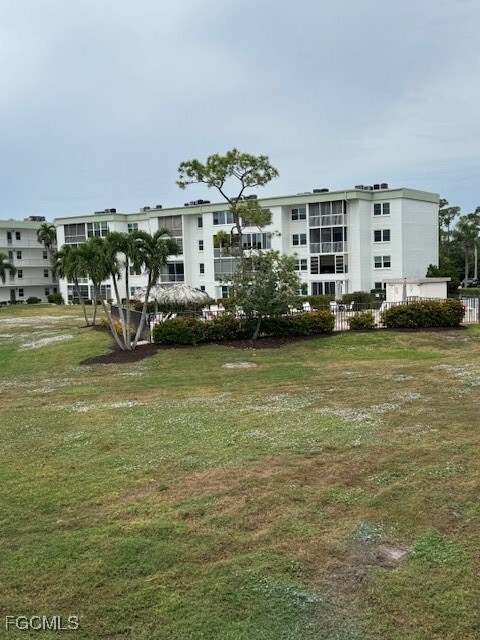 Building Photo - 1624 Pine Valley Dr