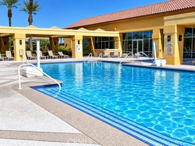 Building Photo - 78964 Naranja Dr