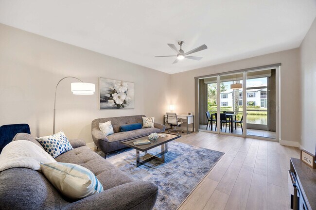 Building Photo - 886 Tanbark Dr