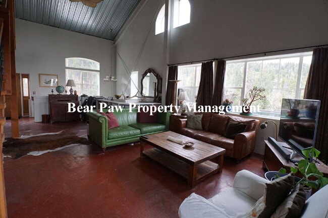 Building Photo - Great Views from High Atop Floyd Hill  in ...