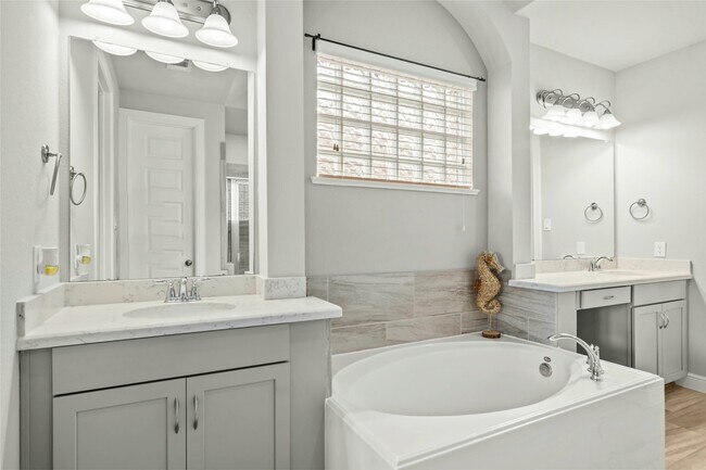 Building Photo - 5715 Caper Shores Ln