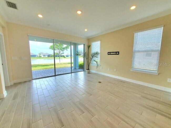 Building Photo - 16087 Ivy Rdg Ct