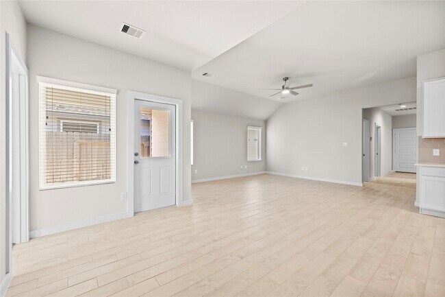 Building Photo - 19027 Rising Mesquite St