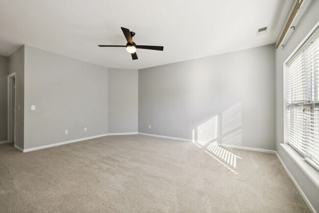 Building Photo - 524 Pennystone Dr