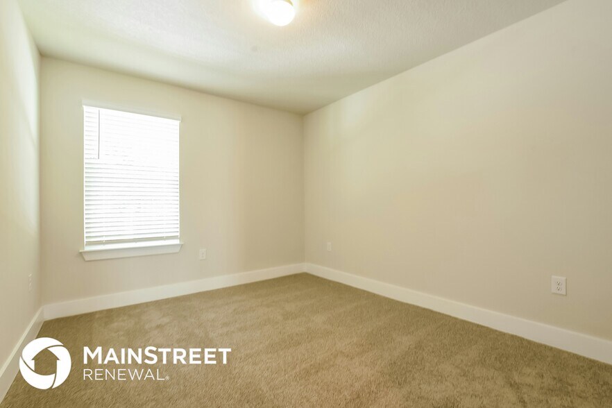 Building Photo - 313 Whiteheart Dr