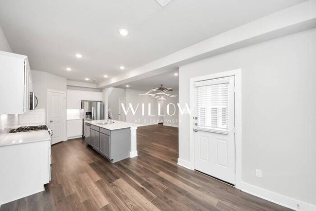 Building Photo - Incredible 3-Bedroom Home – 6 Weeks FREE R...