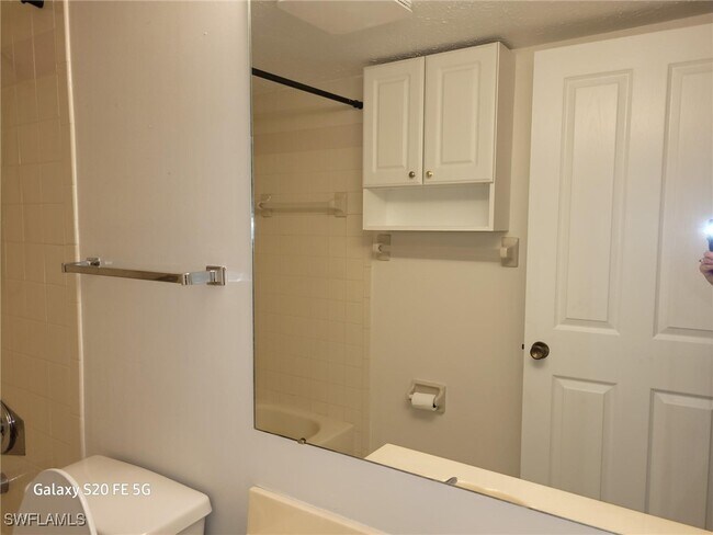 Building Photo - 4019 SE 20th Pl