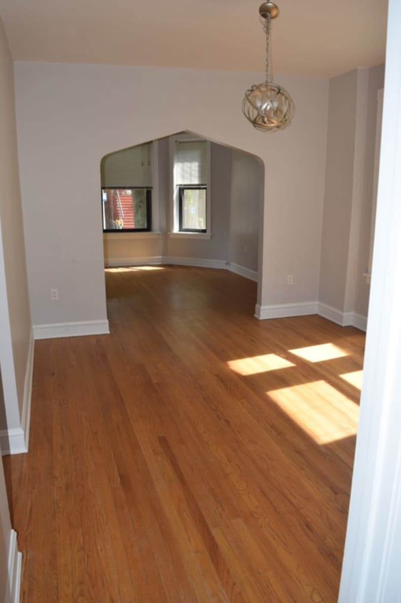 Building Photo - 3018 S Union Ave