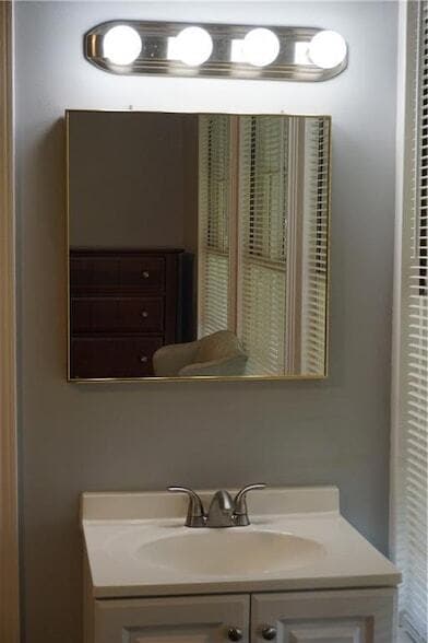 Building Photo - 177 W 5th St