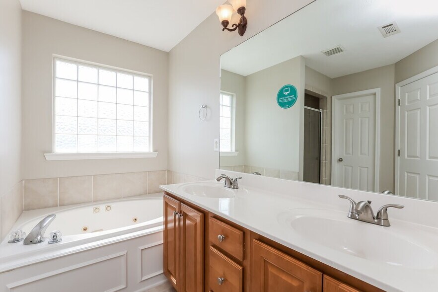 Building Photo - 1443 Antebellum Dr