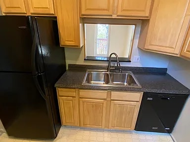 Building Photo - Foxhall Court