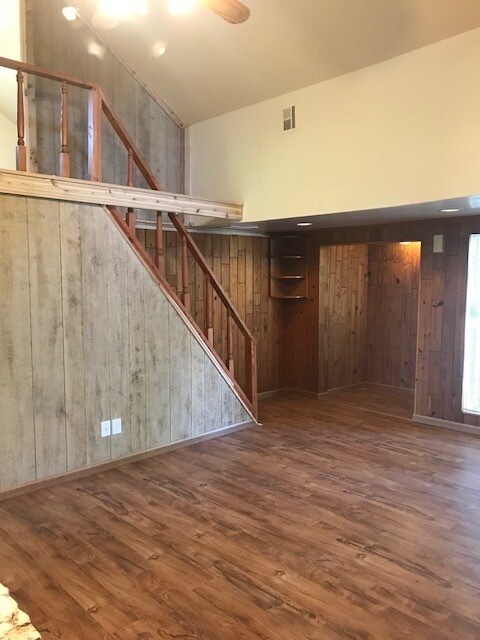Building Photo - 3510 E 30th Pl