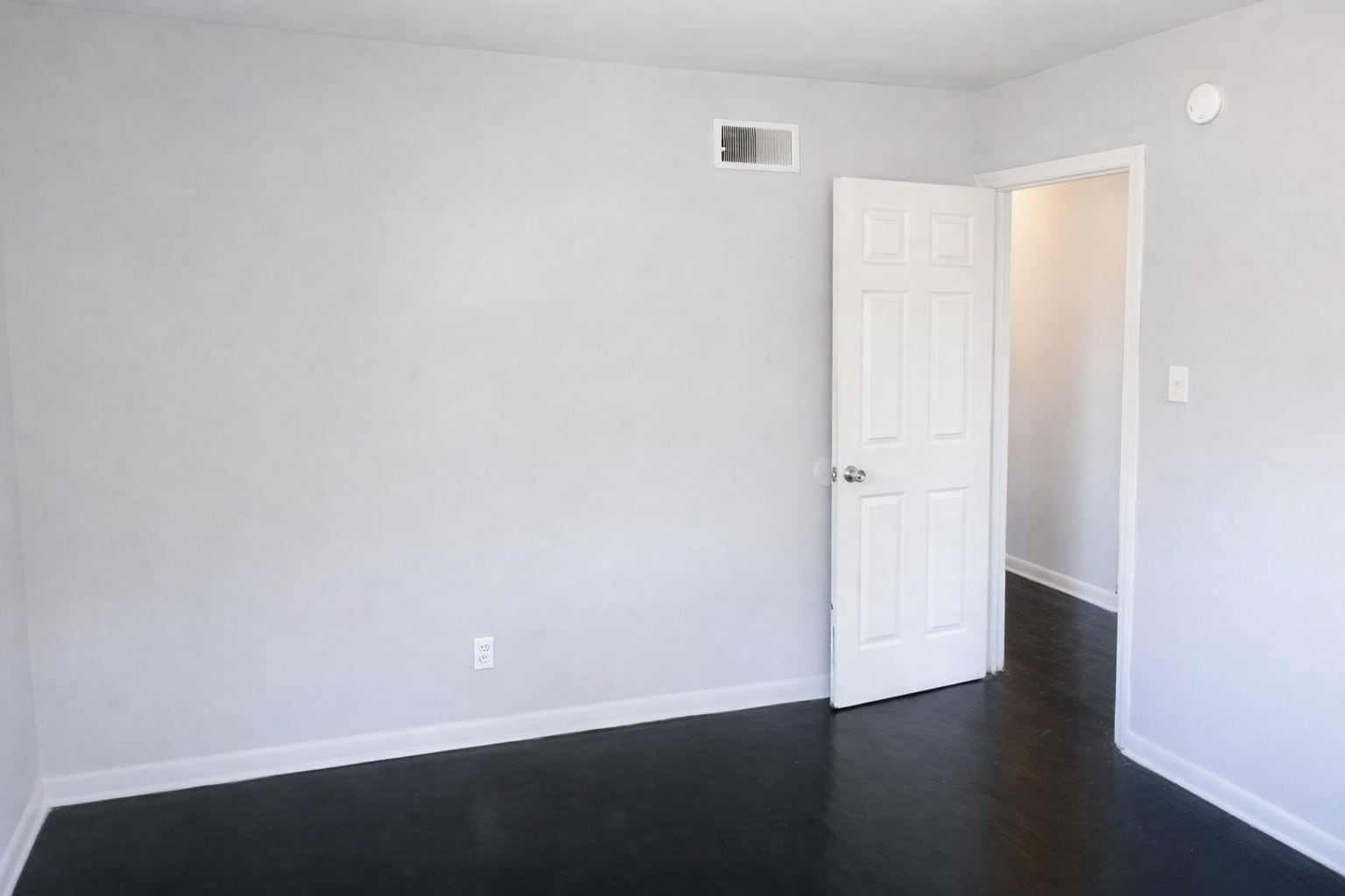 Building Photo - 1219 E Cherry St