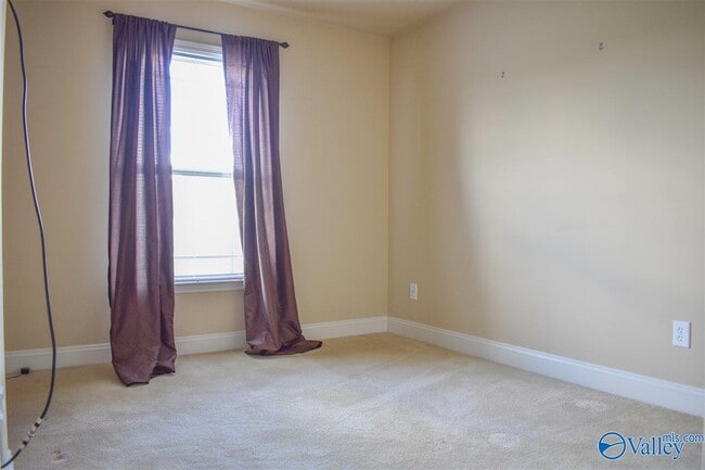 Building Photo - 226 Fields Pond Dr