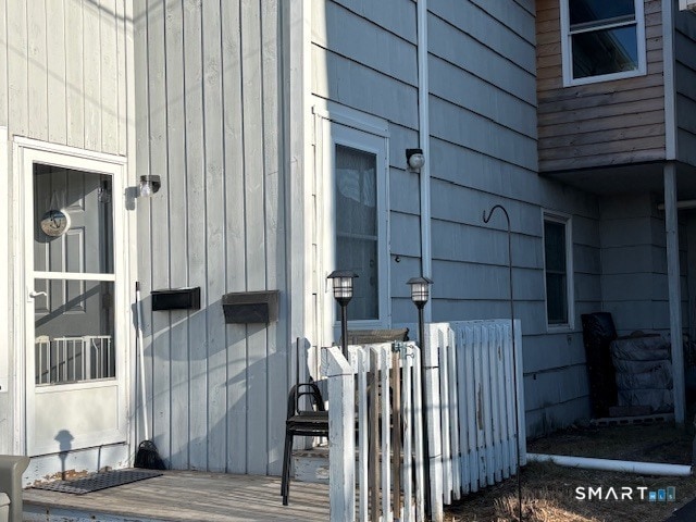 Building Photo - 140 Beach Ave