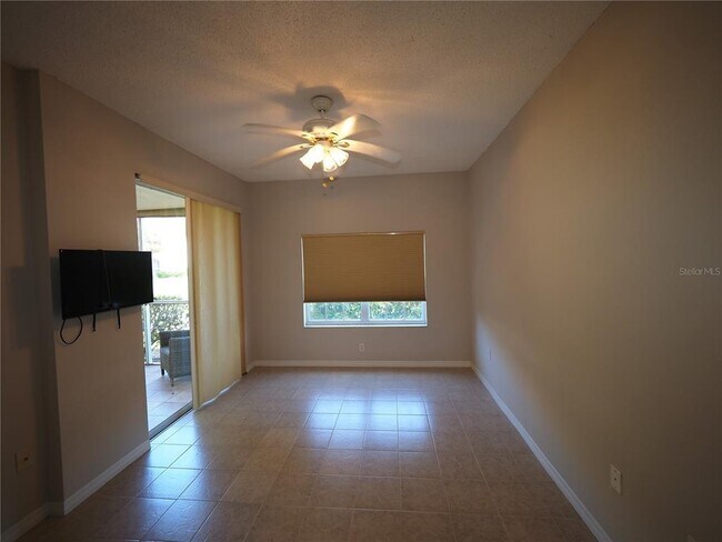 Building Photo - 4252 Central Sarasota Pkwy