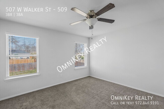 Building Photo - 507 W Walker St