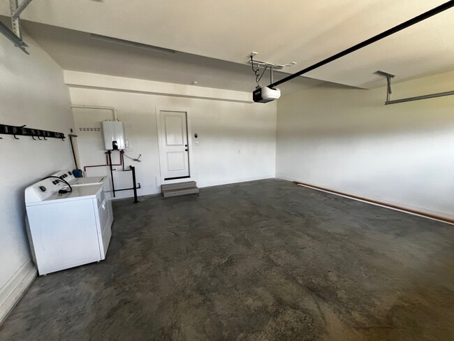 Building Photo - 129 Stewarts Lndg Dr