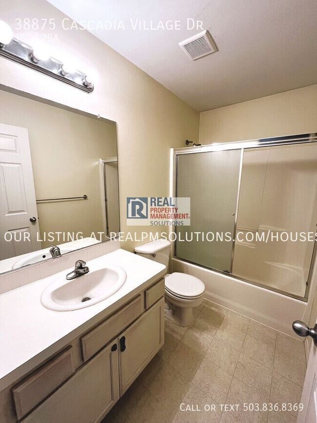 Building Photo - 38875 Cascadia Village Dr