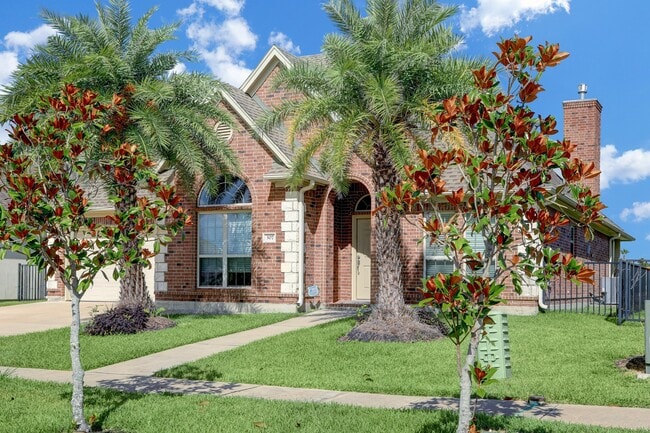 Building Photo - 307 Twin Timbers Ln