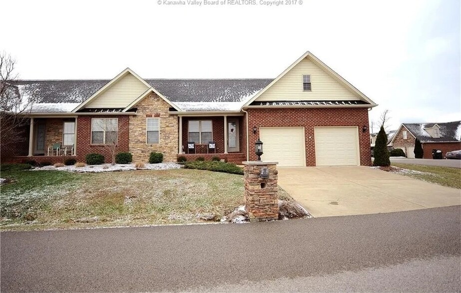 Building Photo - 49 Wills Dr