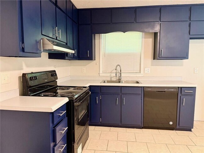 Building Photo - 4449 Cedar Ridge Trail