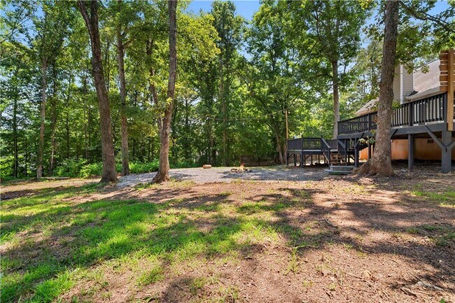 Building Photo - 141 Poplar Way