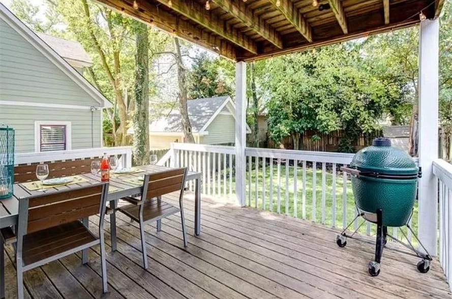 Building Photo - 152 Howell St NE