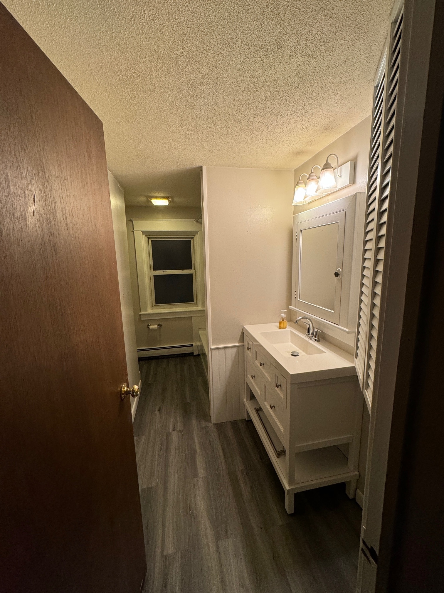 Bathroom - 2268 Reading Blvd