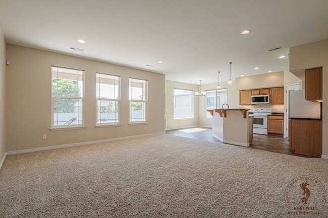 Building Photo - 672 Muirfield Drive