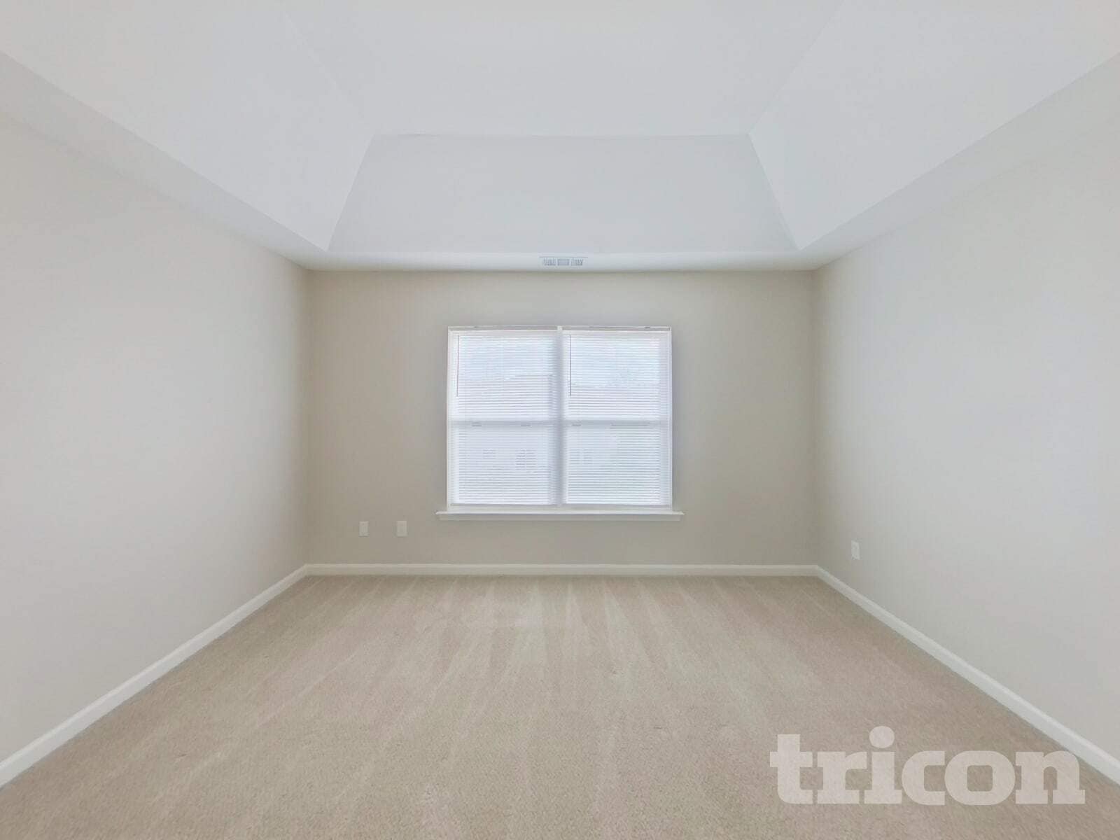 Building Photo - 11019 Kinnairds St