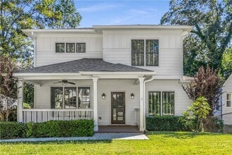 Building Photo - 207 Mellrich Ave NE